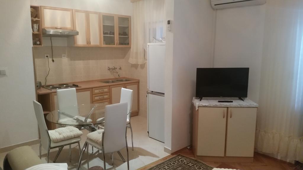 Apartment B&K Raslina Extérieur photo